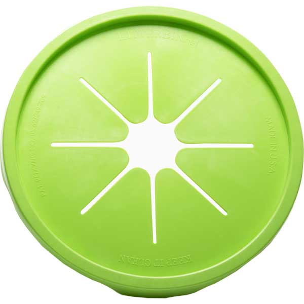 Green lid with star-shaped cutouts on a white background