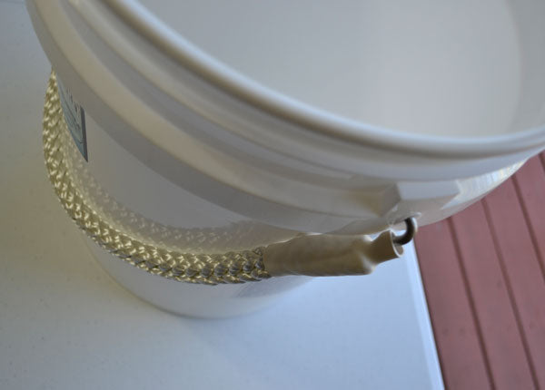 Battlewagon Bucket - 5 Gallon White with White Rope Handle